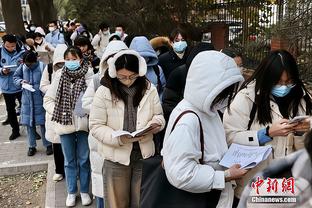 谈谈对快船队的看法？库兹马：额……我宁愿他们保留原来的阵容